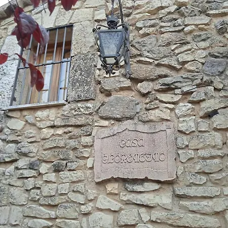 Semesterbostad Casa Florentino Casa Centenaria