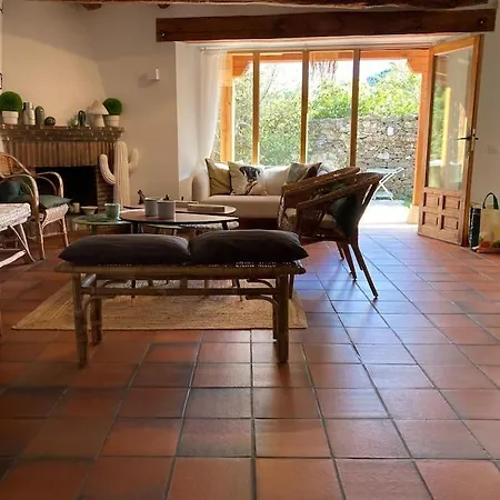 Semesterbostad Casa Florentino Casa Centenaria Torre Val De San Pedro